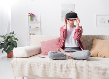 VR-home-technology-192958234-web-1500px.jpg